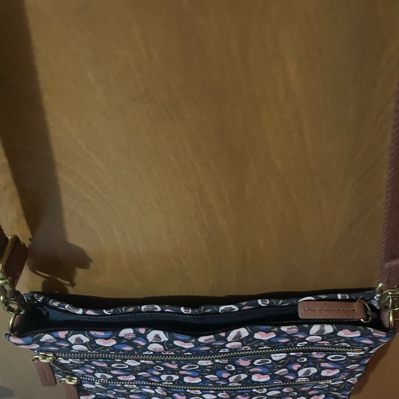 Fossil Purse - Picture 3 of 5